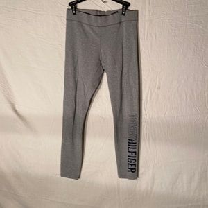 Tommy Hilfiger grey leggings with logo. In a size M.